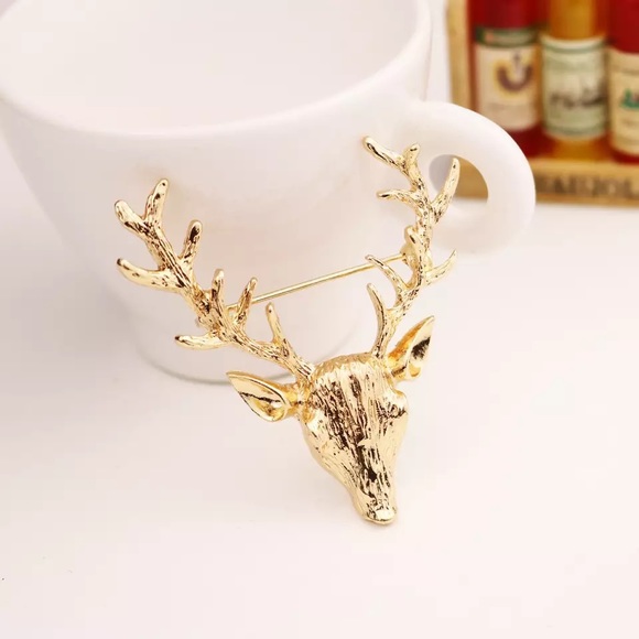 Gold Buck Deer Head Brooch Lapel Pin - Picture 3 of 16